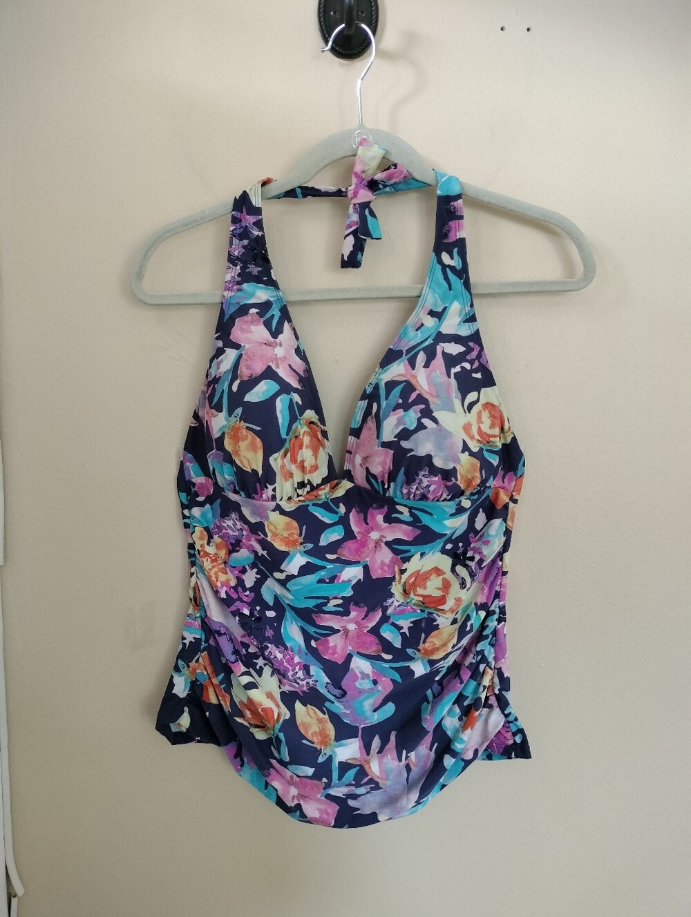 Into The Bleu Floral Halter Tankini Top 12 Vacation Beach Pool Resort Lake